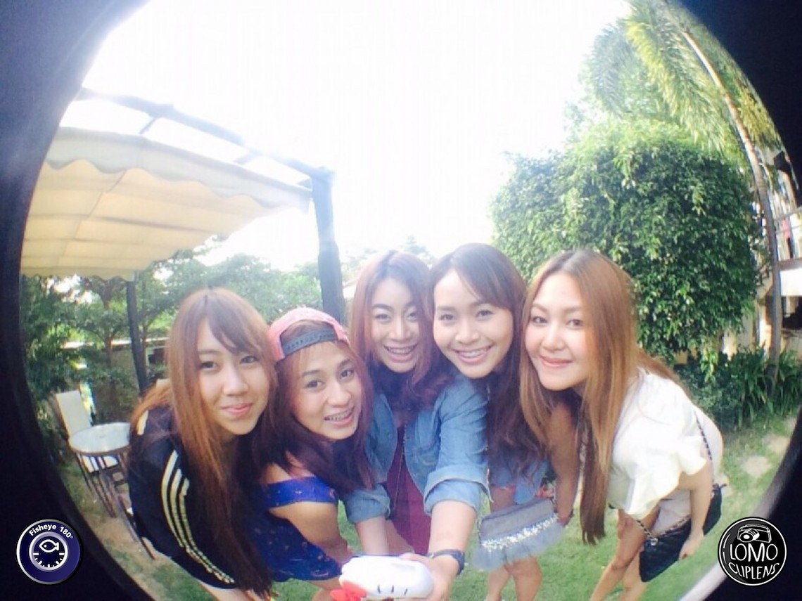 ขอบคุณรีวิวสวยๆ จากคุณ Nnam.  ประเภทเลนส์ Fisheye 180°