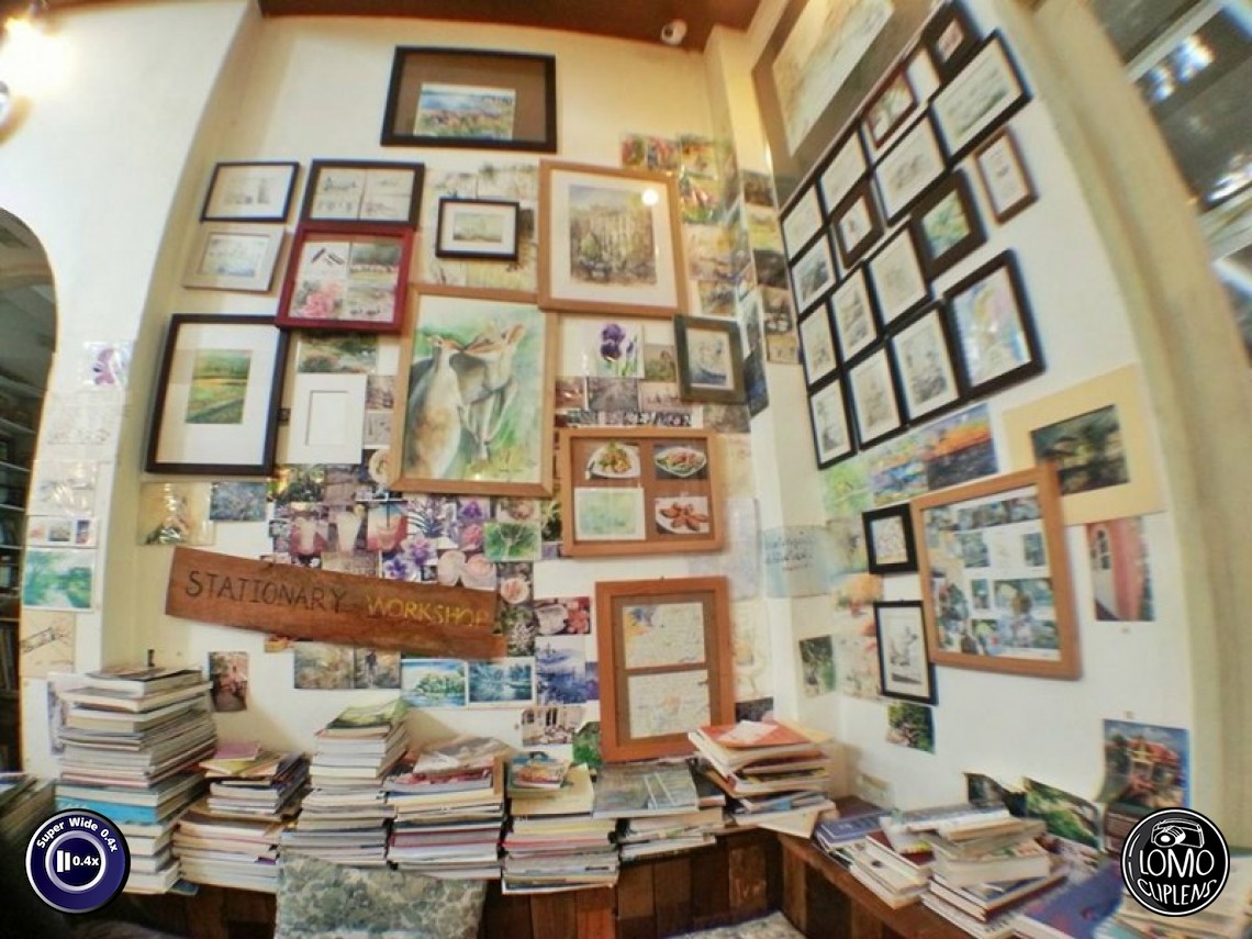 Sketch BOOK Art cafe By Noi Daungdech  ประเภทเลนส์ Super Wide 0.4x